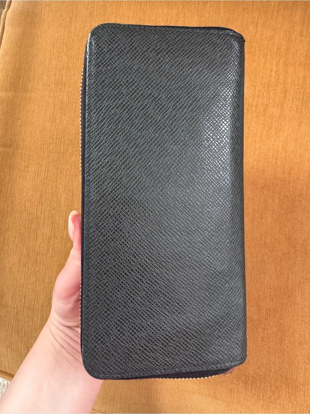 Louis Vuitton Zippy Leather long wallet Organizer Black Taiga